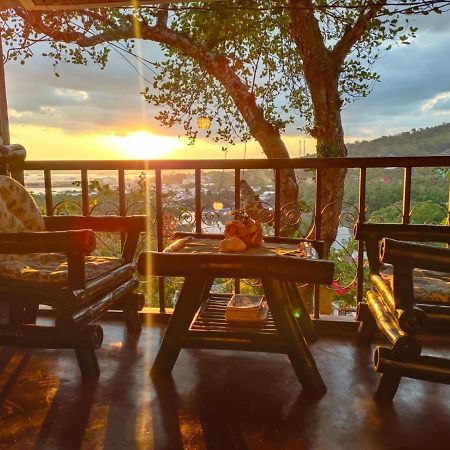 Purple Homestay Hillside كورون المظهر الخارجي الصورة